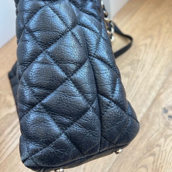 ♠️Quilted Chain Tote - Picture 4 of 10